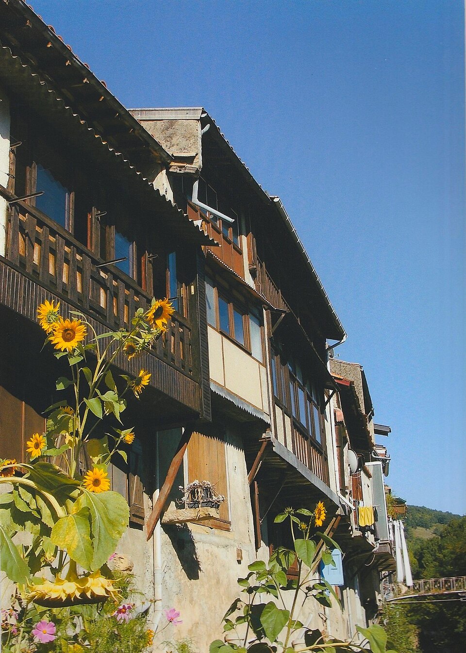 Situées au bord du Blau, ces maisons comptent parmi les plus anciennes de la commune.